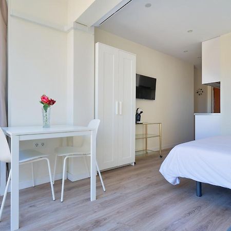 Malaguetabeach apartment Malaga Bagian luar foto