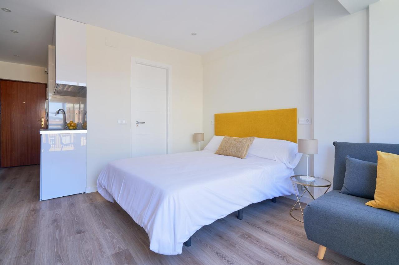 Malaguetabeach apartment Malaga Bagian luar foto